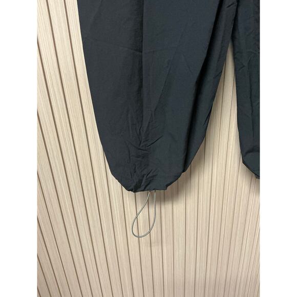 Fabletics Heights Cargo Pant Black Women’s Size L - Picture 10 of 13